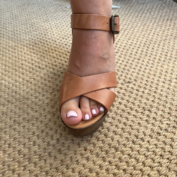 Kurt Geiger Carvella Wood & Leather Wedges - Picture 2 of 7